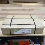 Новинка! Чешский верстак PINIE HeavyDuty накладной столярный деревянный 620 х 350 х 85 мм, столешница из массива бука 40 мм, 1 тиски York, 8 отверстий 20 мм под фиксаторы WT3D20