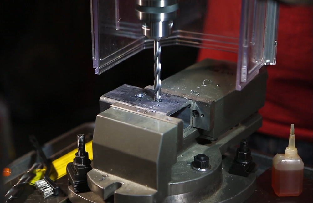 АКЦИЯ ЧЕРНАЯ ПЯТНИЦА! Редукторный сверлильный станок настольный с подставкой JET GHD-35PFA 1,2 кВт 380 В по металлу, Мах Ø35 мм, М22, с редуктором, погруженным в масло, сверлильные работы в условиях высокой загруженности 50000965T