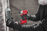АКЦИЯ ВЫГОДНЫЙ МИКС! Комплект MILWAUKEE: Аккумуляторный Винтовёрт M18 BLIDR-502X с 2 аккумуляторами и зарядным устройством 4933492843, Угловая насадка 0-30° c набором бит 10 шт., Рулетка 8 м / 25 мм, Магнитный уровень 7,8 см, Термос 532 мл N0142-5AM M-4