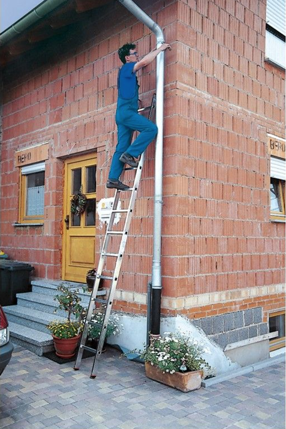 Лестница приставная односекционная алюминиевая SIBILO KRAUSE MONTO 18 перекладин 129154