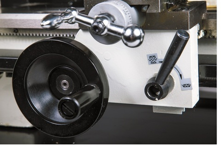 Токарный станок по металлу полупрофессиональный 0,59 кВт 230 В для обработки изделий из стали, сплавов, алюминия BD-7 Jet 50000900M