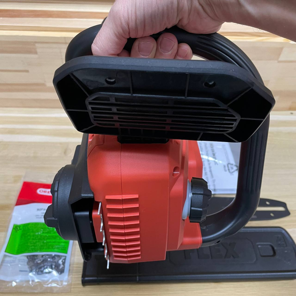 Новинка! Аккумуляторная цепная мощная пила FLEX GCS 35 2x18-EC для обрезки древесины толщиной 30 см 531276