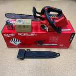 КОМПЛЕКТ M18 FUEL FTHCHS35-802: Аккумуляторная Цепная пила с верхней рукояткой 35 см FTHCHS35-0 с двумя Аккумуляторами HB8 8.0 Ач, Быстрозарядным устройством M12-18 FC Milwaukee 4933479589