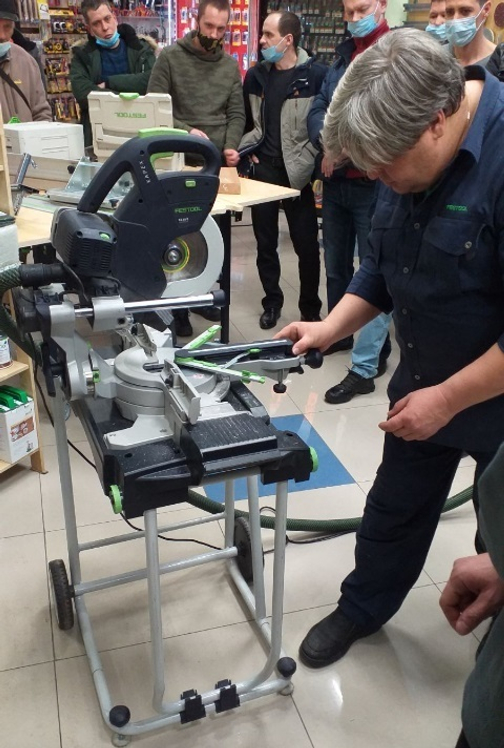 Торцовочная пила с протяжкой FESTOOL KS 120 REB-Set-UG KAPEX 575313