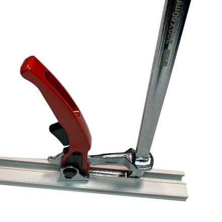 ХИТ! Струбцина кованная F-тип 160 х 60 мм c рычажной рукояткой для установки в Т-паз, усилие до 160 кг Woodwork RTC-1660