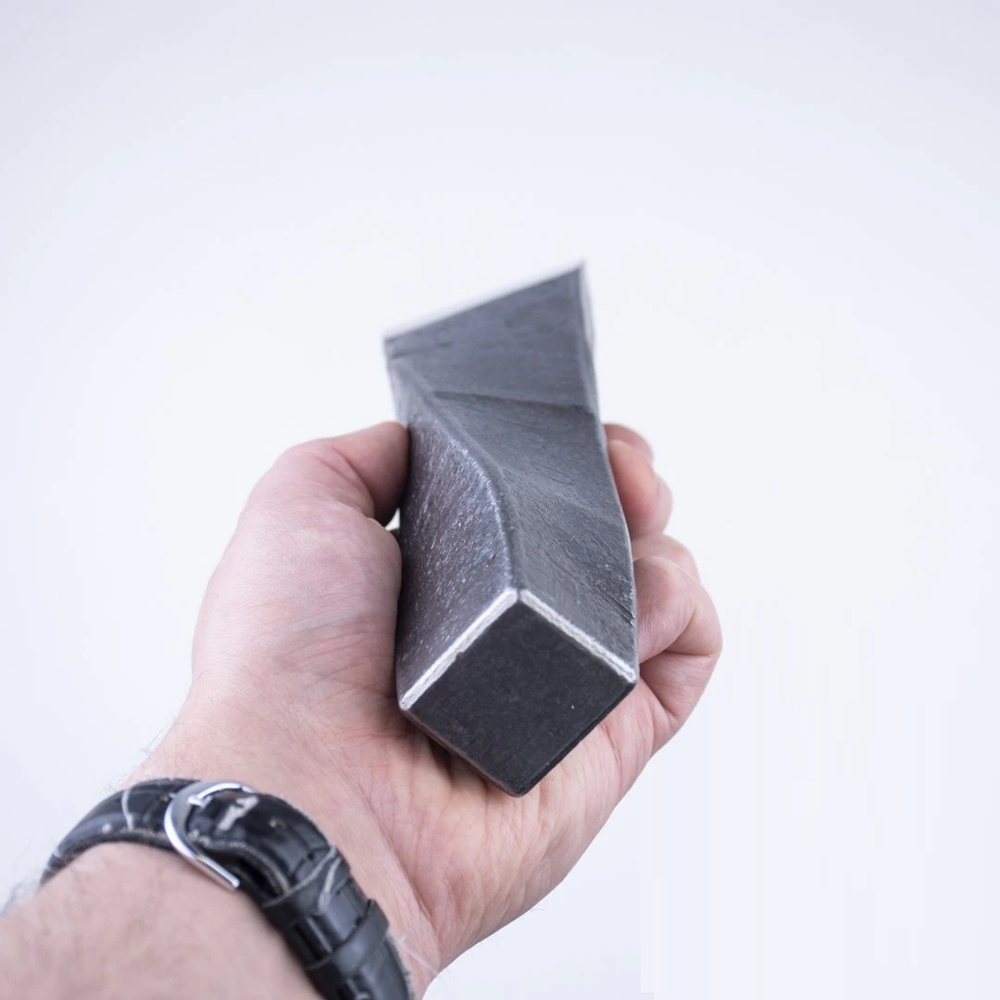 Новинка! Клин для колки дров ПЕТРОГРАДЪ модель 1, 200 / 53 мм в деревянной коробке М00024325