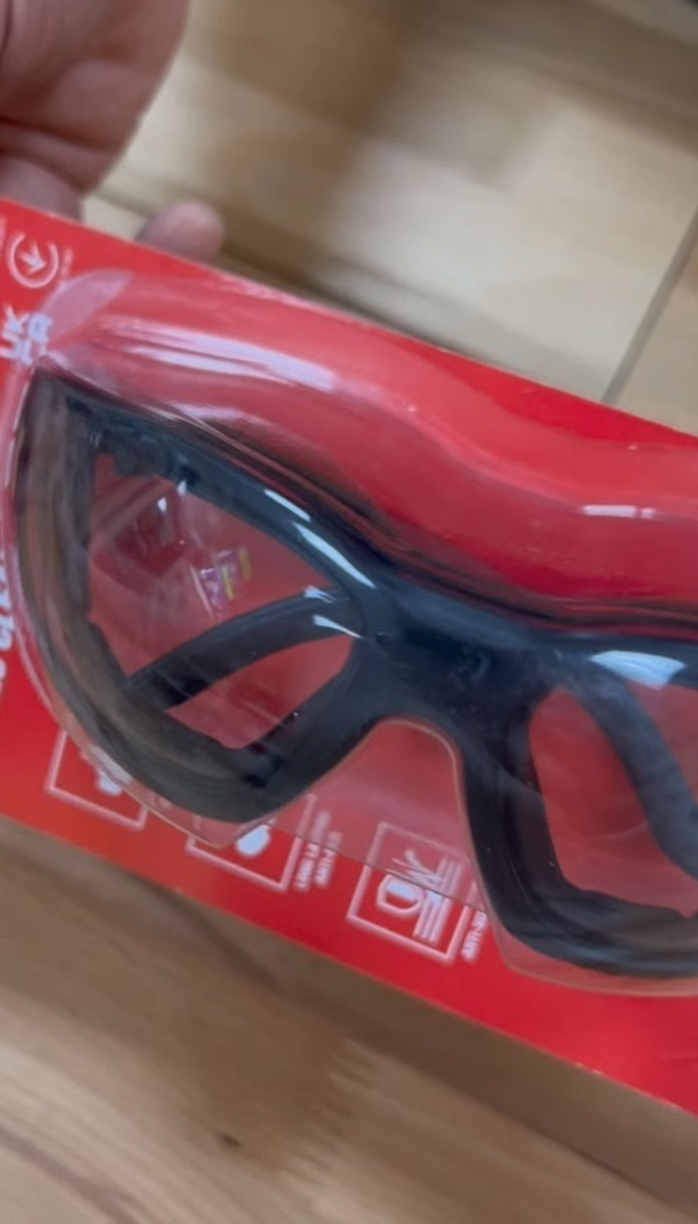 ХИТ! Очки защитные прозрачные прочные PREMIUM MILWAUKEE 4932471885